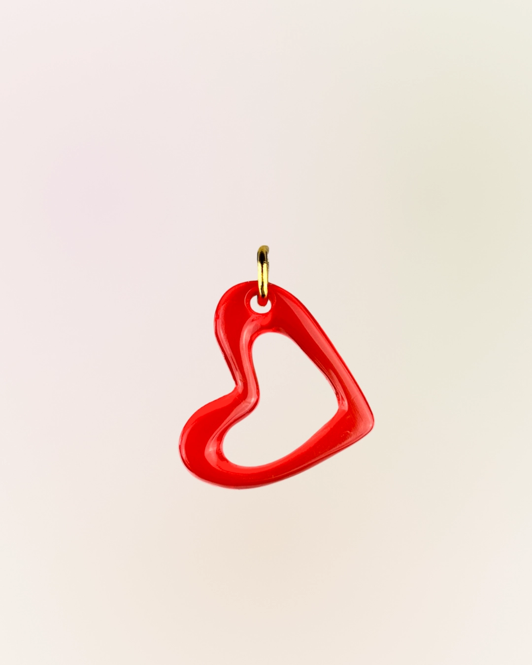 Charm cœur ajouré rouge