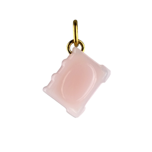 Charm livre rose boucle dorée